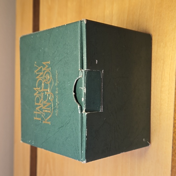 Harmony Kingdom "Jingle Bell Rock" Santa in Rocking Chair Figurine - Picture 15 of 16